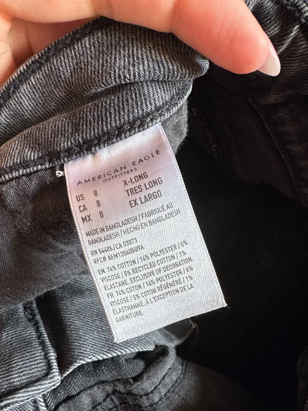 American Eagle Mom Jeans - Image 6