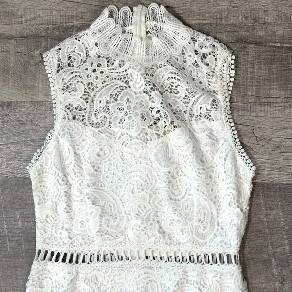 Main Strip White Crochet Lace Overlay Midi Dress M Sleeveless High Neck Bridal - Image 2