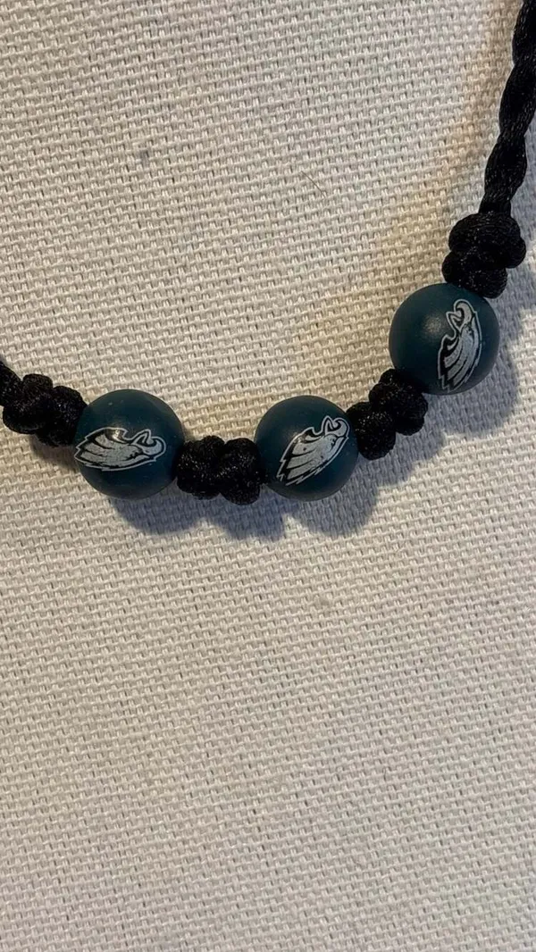 Philadelphia Eagles NFL Team Logo Bead Macramé Choker Necklace - Image 8