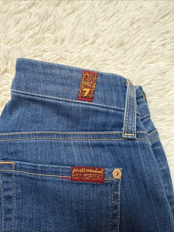 7 For All Mankind Karah Crop - Image 3
