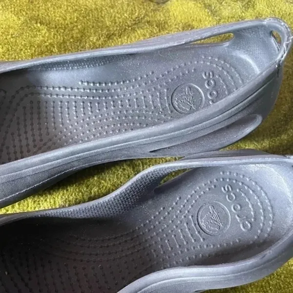 Crocs Malindi‎ Ballet Shoe Black Size 7 EUC Flats - Image 3