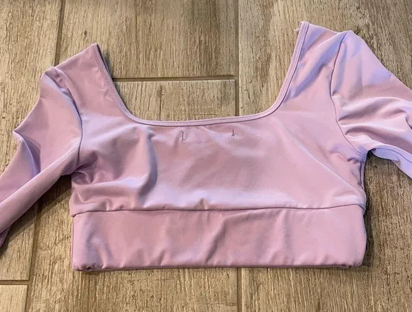 Square Neck Cropped Long Sleeve Workout Top - Image 5