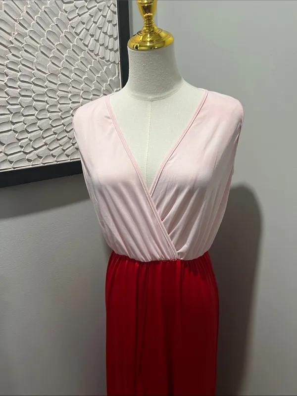 Elegant Two-Tone Pink and Red V-Neck Maxi Dress - Image 2