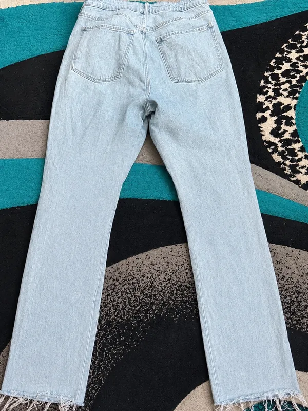 Old Navy Light Blue High-Rise Wide Leg Button-Fly Jeans - Image 3