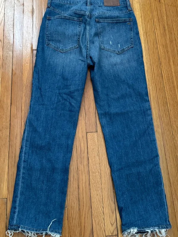 Madewell The Perfect Vintage Crop High-Waist Straight Jeans in Medium Blue, 26 - Image 11