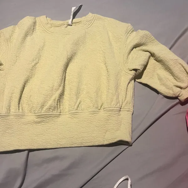 Lululemon Textured Crewneck Pullover Color is a Dew Green Size 4‎ - Image 8
