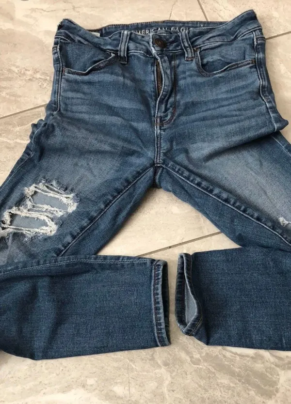 American Eagle Jeans - Image 6