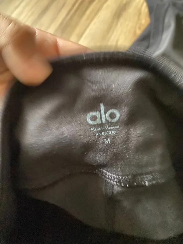 Alo Yoga High-Waist Moto Leggings Size M Black Glossy Faux Leather - Image 4
