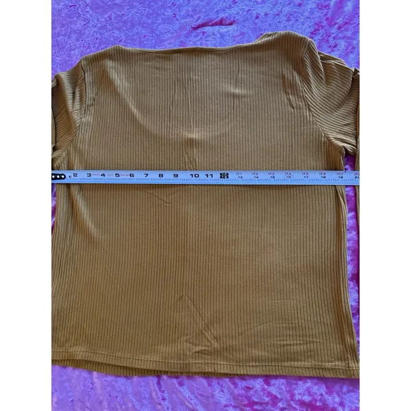 H&M Women's Shirt Camel Beige Tan Brown XL Button Down Comfy Cozy - Image 6