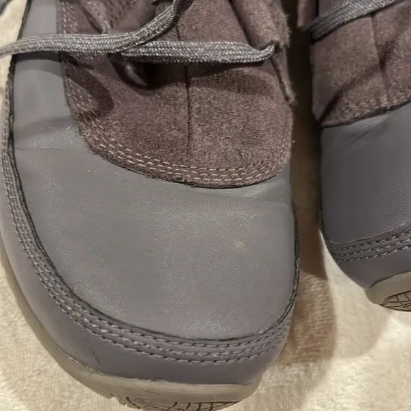 The North Face Women's Nuptse Purna Boot Size 8 Waterproof Faux Fur Gray Suede - Image 13