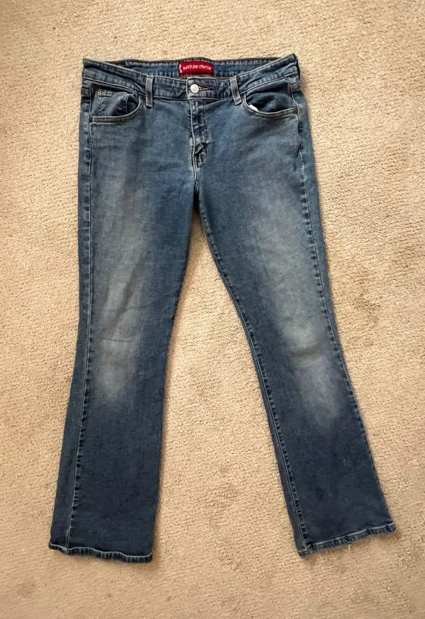 Levi's Super Low 518 Bootcut Jeans - Image 2