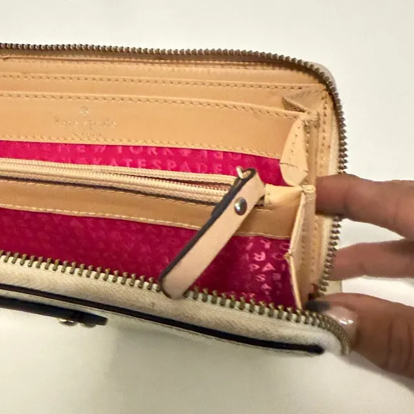 Kate Spade Zip Around Wallet‎ Sz OS Cream Pebbled Leather Continental Organizer - Image 5