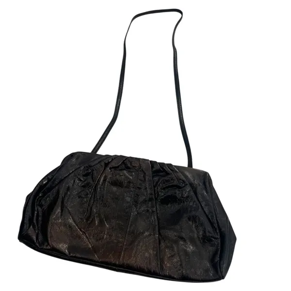 Hobo International Pleated Magnetic Frame Shoulder Bag metallic - Image 2