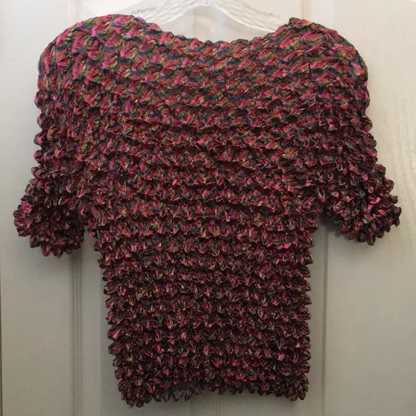 FINAL MARKDOWN Colorful short sleeved bubble top osfm Size undefined - Image 6