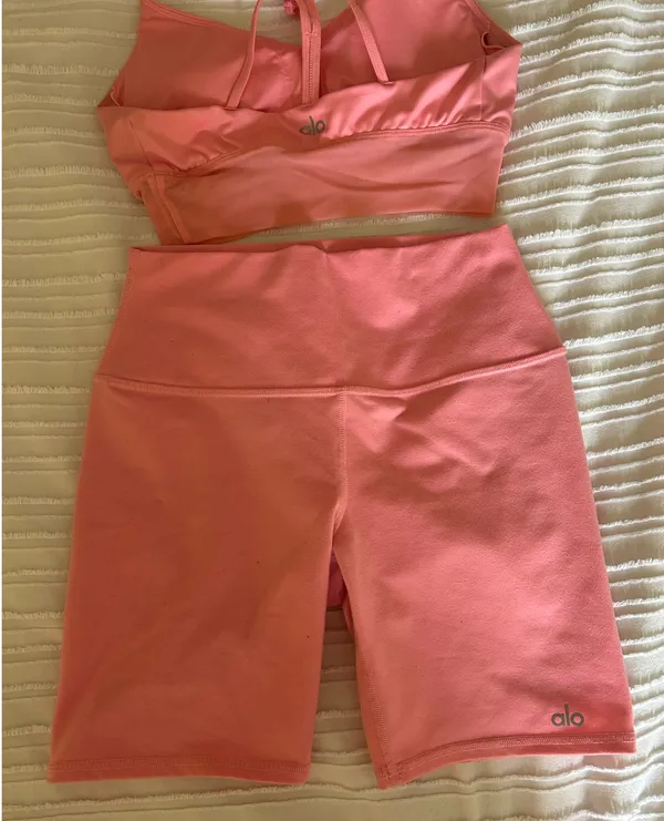 Alo Yoga Pink Shorts Set - Image 2