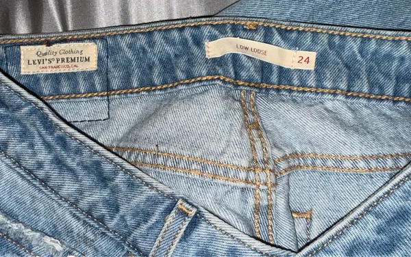 Levi’s Low-Rise Jeans - Image 3