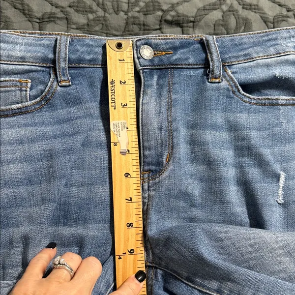 Judy Blue women’s size 31 distressed skinny fit blue jeans stretch - Image 5