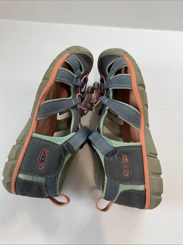 Keen Women’s Closed-Toe Sandals in Green, Coral and Gray - Image 8