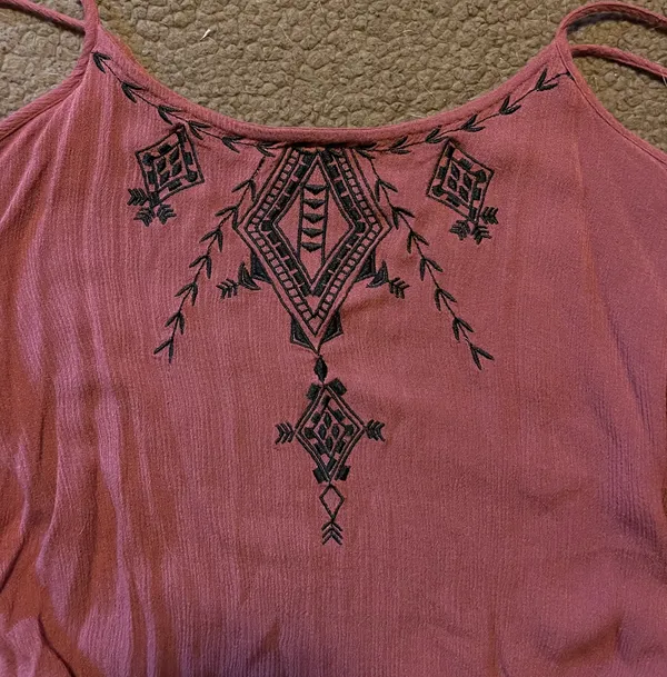 Charlotte Russe Blouse Top with cut out sleeve - Image 4