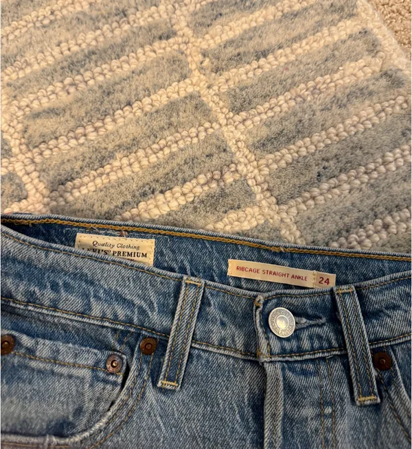 Levi’s Jeans Ribcage Straight Ankle - Image 2