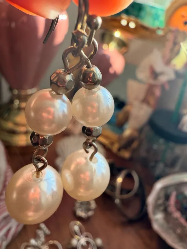 Vintage Faux Pearl and Silver Tone Beaded Dangle Earrings - Image 2