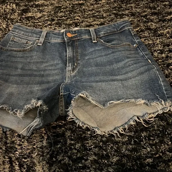‎Levi’s high rise shorts 6 - Image 2