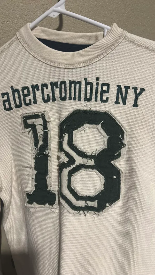 Abercrombie Vintage Long Sleeve - Image 2