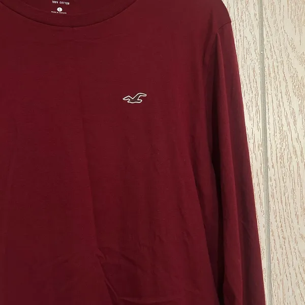 Hollister women’s large Maroon Long Sleeve Tee - Image 2