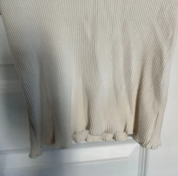 Beige Scoop Neck Long Sleeve Tee 🌿 - Image 4