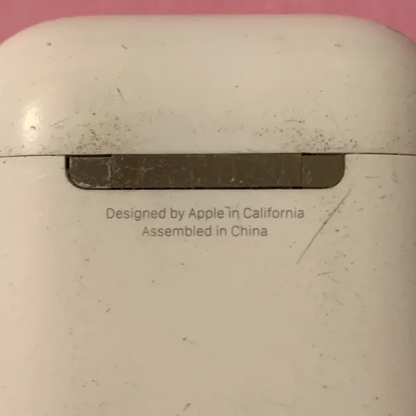 Apple AirPods 1st Generation In-Ear Headsets with Charging Case - White - Image 7