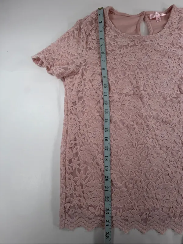 Romantic Cottagecore Blush Pink Floral Lace‎ Top Keyhole Back Medium - Image 3