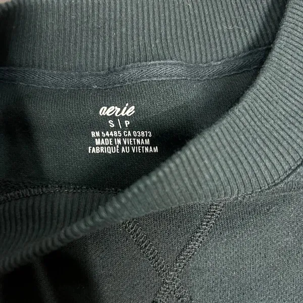 AERIE black crewneck sweatshirt size small - Image 2