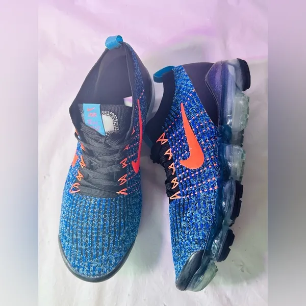 Nike Flyknit VaporMax 3 in Blue with Coral Swoosh - Image 6