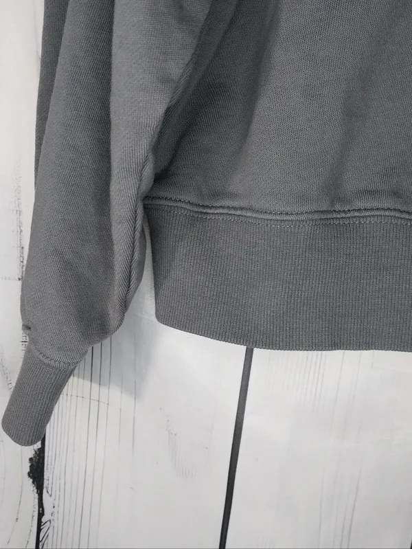 Wildfox “ I Wish It Was Saturday” Gray Broken Heart Y2K Alt Sweatshirt - Image 4