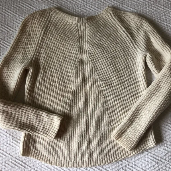 Theory wool scoop sweater size S - Image 3