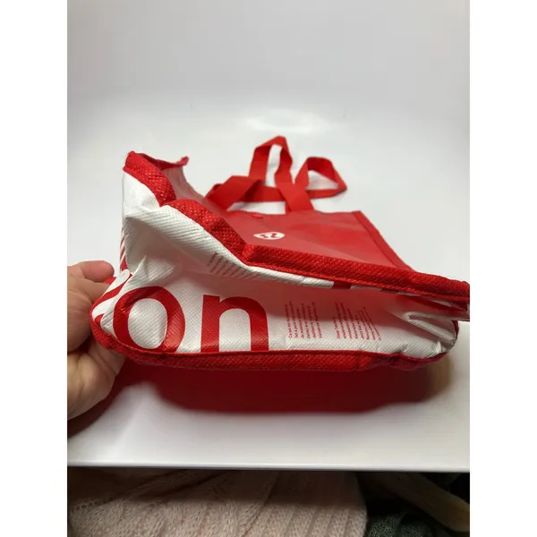 Lululemon Reusable Tote Bag Unisex Small Red Excellent Snap Closure Logo - Image 3