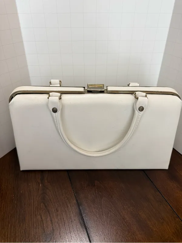 Faux Leather Vintage Change Purses With Handles Sleek White - Image 2