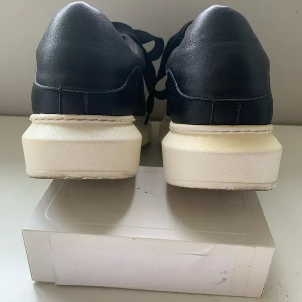 Steve Madden 9.5 black leather casual platform sneakers - Image 6