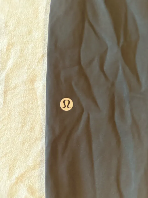 Lululemon Black Leggings Capri Women’s - Image 3