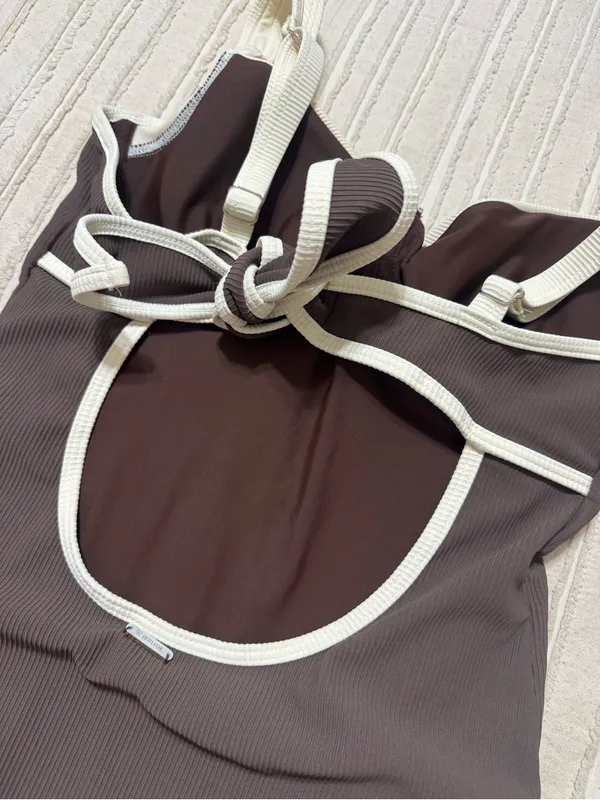 Berlook Classic Ribbed Underwire One-Piece Swimsuit in Brown and Cream - Image 5