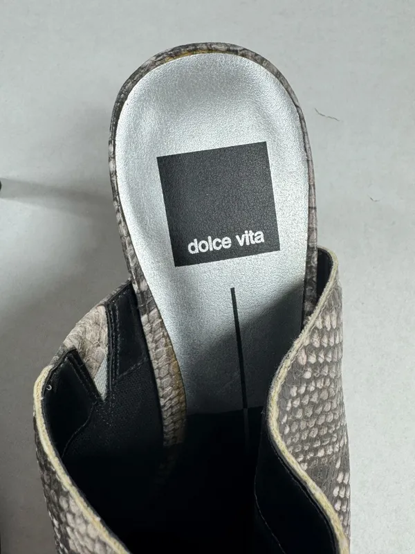 Dolce Vita‎ Women's Stiletto Sandals Snakeskin Pointed Toe Slip On - Size 8. - Image 8