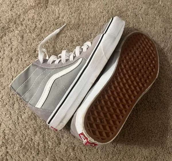 Grey  size 7.5 Women’s - Image 4
