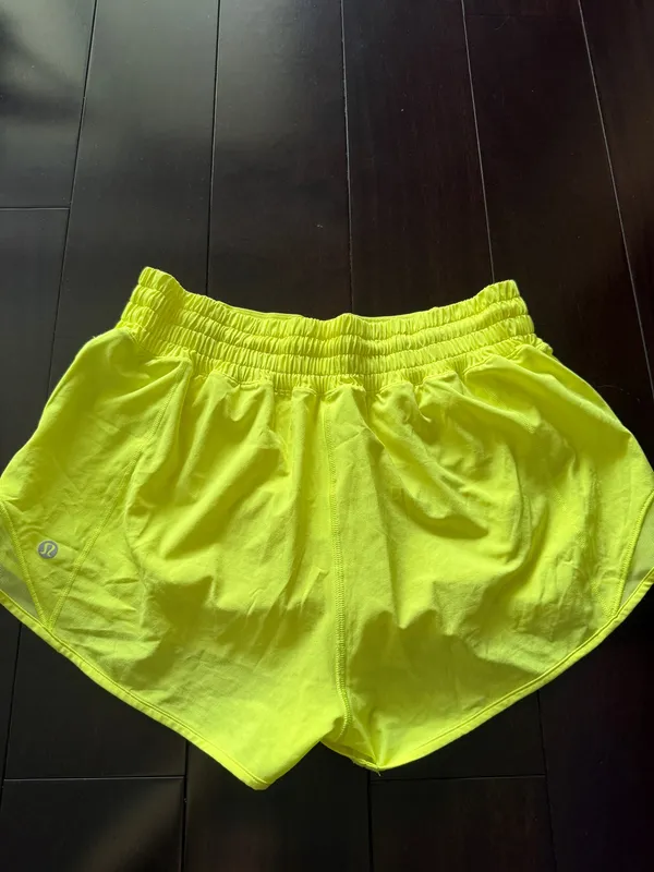 Lululemon Hotty Hot Shorts 2.5" - Image 2