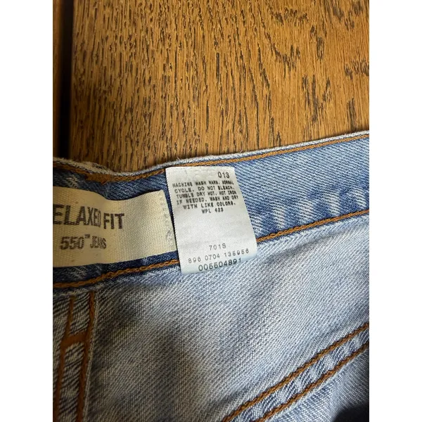 Levi's 550 Cut Off Vintage Denim Shorts W36 Relaxed Fit - Image 5
