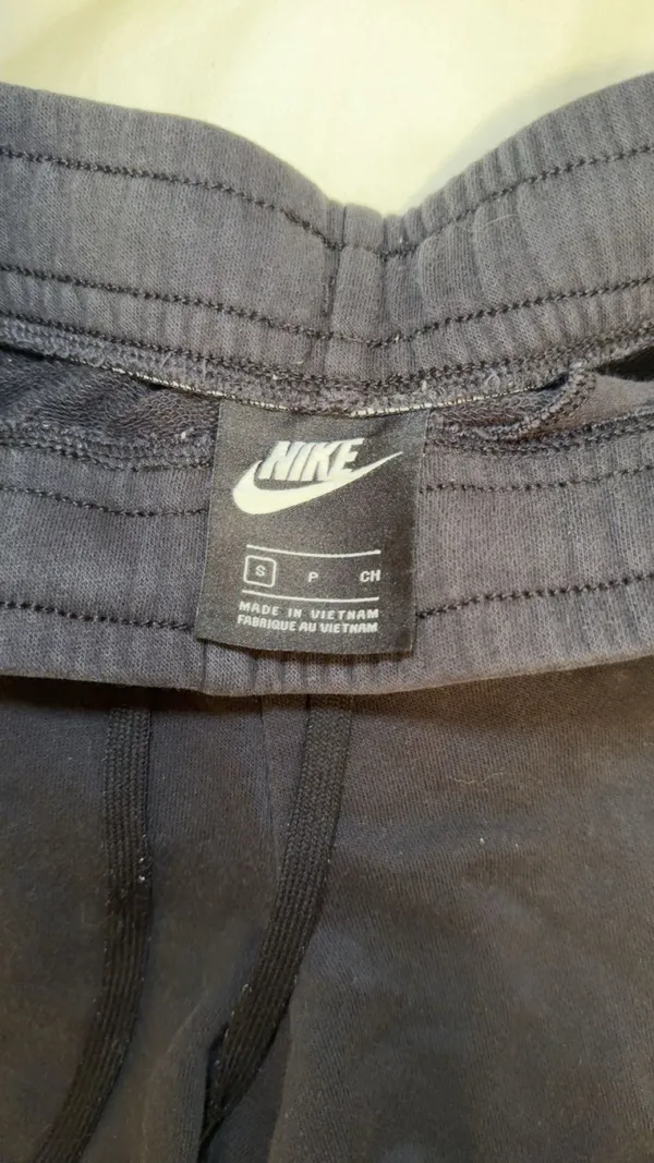 Nike Sweatshorts - Image 3