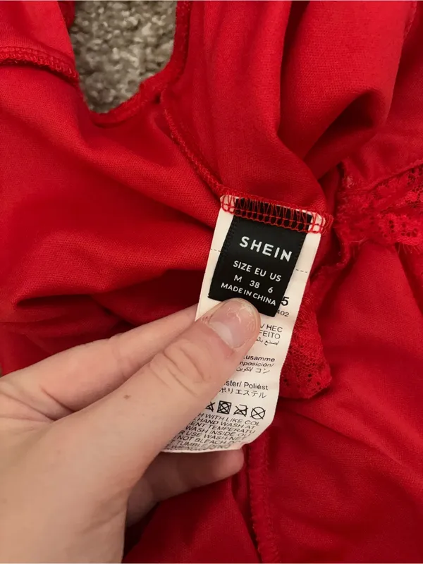 SHEIN Red Lace Trim Crop Top - Image 3