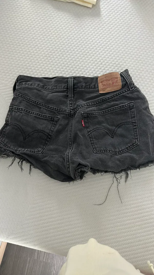 Levi’s 501 Shorts - Image 3