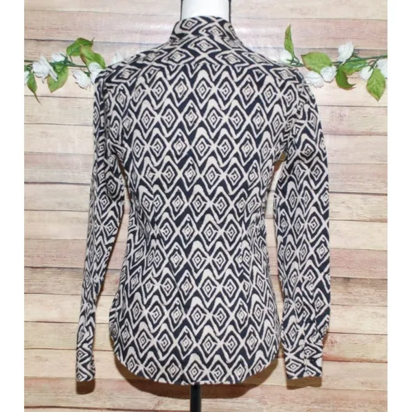 Lauren Ralph Lauren Ladies Brown Beige Button Up Geo Print Shirt Size S Non Iron - Image 4