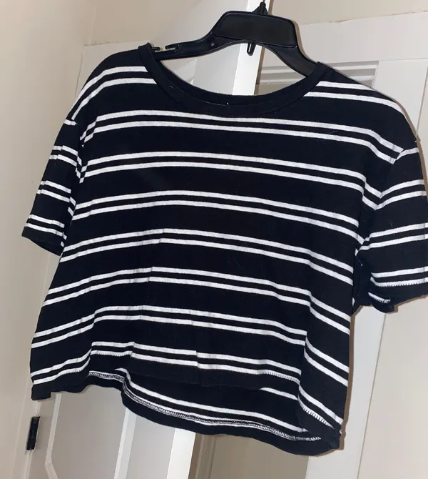 American Eagle Crop Top Tee - Image 2