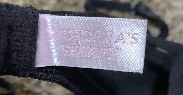 Victoria Secret underwire bra size 36B not padded - Image 2